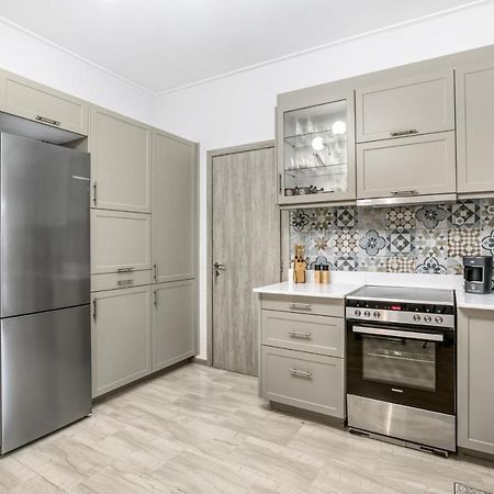 Apartament Elaia Luxury Selections Sapphire Ateny Zewnętrze zdjęcie